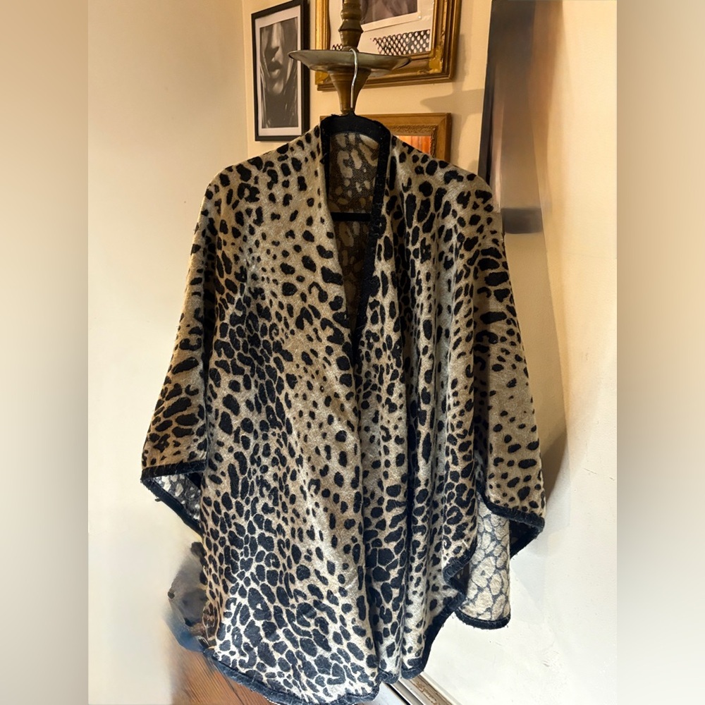 Leopard Print Women's Cape